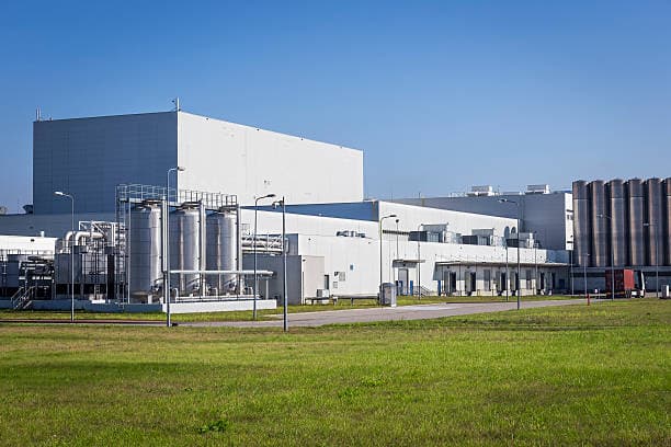 โรงงานขนาดใหญ่